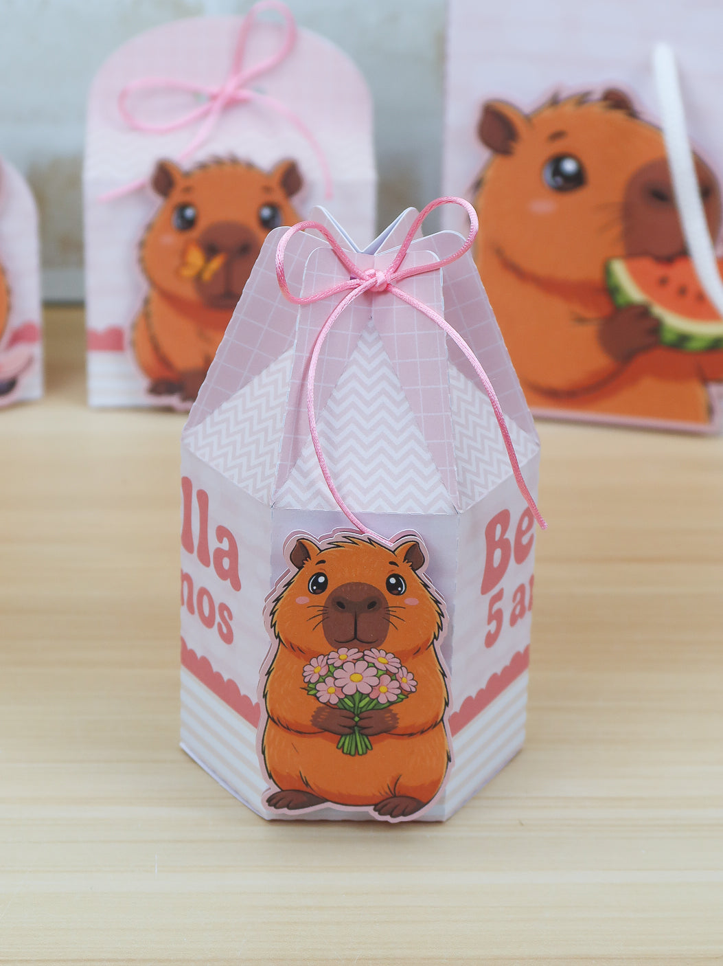 Personalized Party Favor Box Kit – Pink Capybara – photo 3