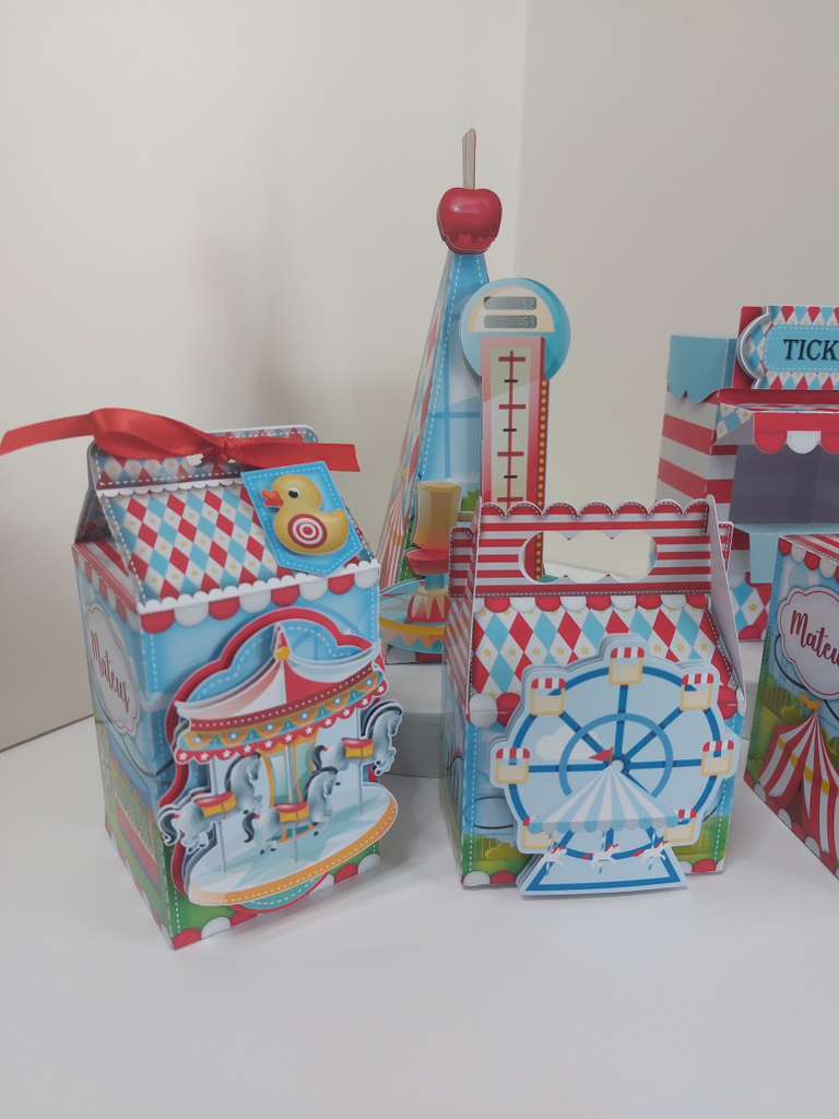 Personalized Party Favor Box Kit - Carnival Party